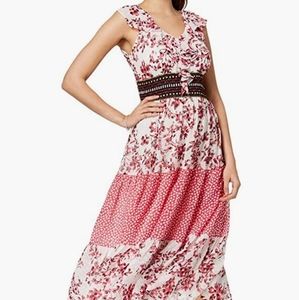 NWT Taylor chiffon Ruffle Spring summer dress  size 6